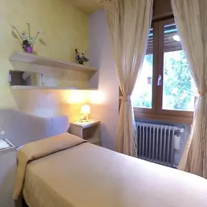 carpe-noctem.hotelinveneto.com/