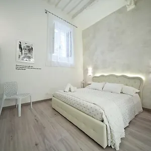 Affittacamere Whitehouse, Colle Val D'Elsa